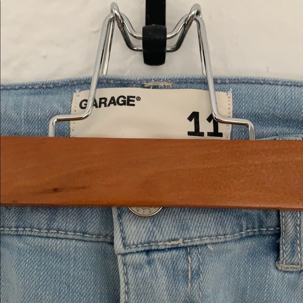Shorts - Picture 3 of 3